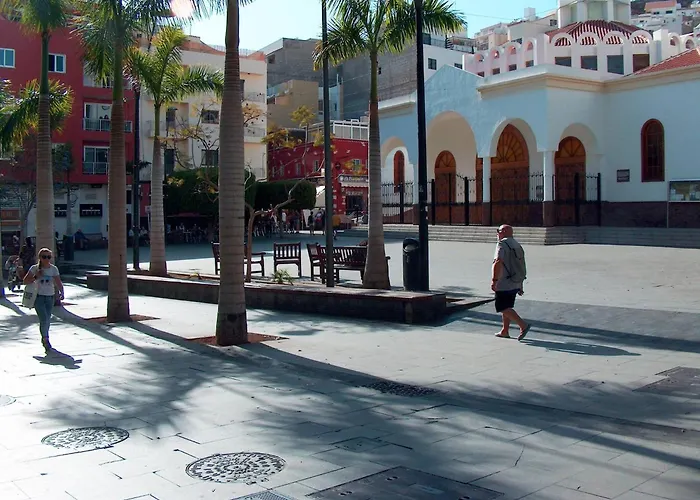 Happy Moments In Cristianos By Helloapartments * Los Cristianos (Tenerife)