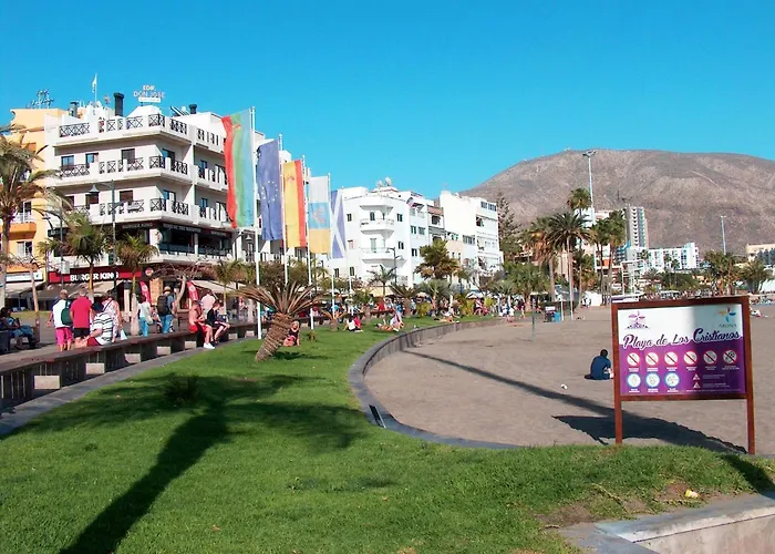 Happy Moments In Cristianos By Helloapartments * Los Cristianos (Tenerife)